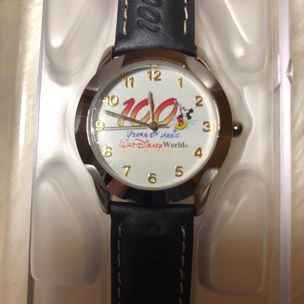 NEW WDW 100 YEARS OF MAGIC WATCH